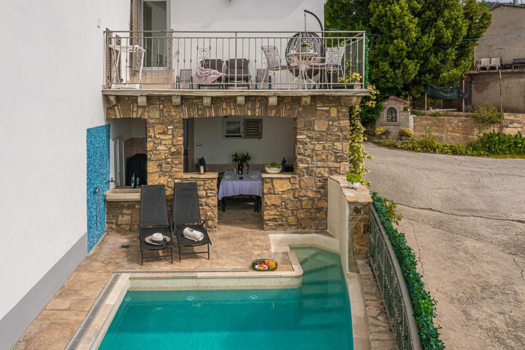 Holiday Home Belveder Motovun With Heated Pool Livade Ngoại thất bức ảnh