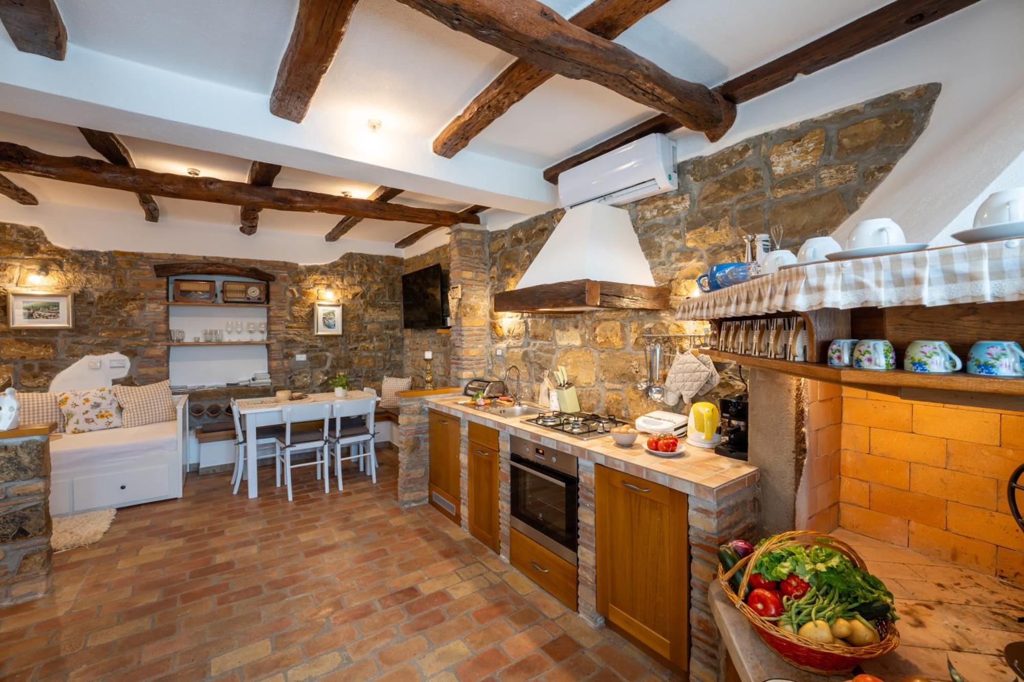 Holiday Home Belveder Motovun With Heated Pool Livade Ngoại thất bức ảnh