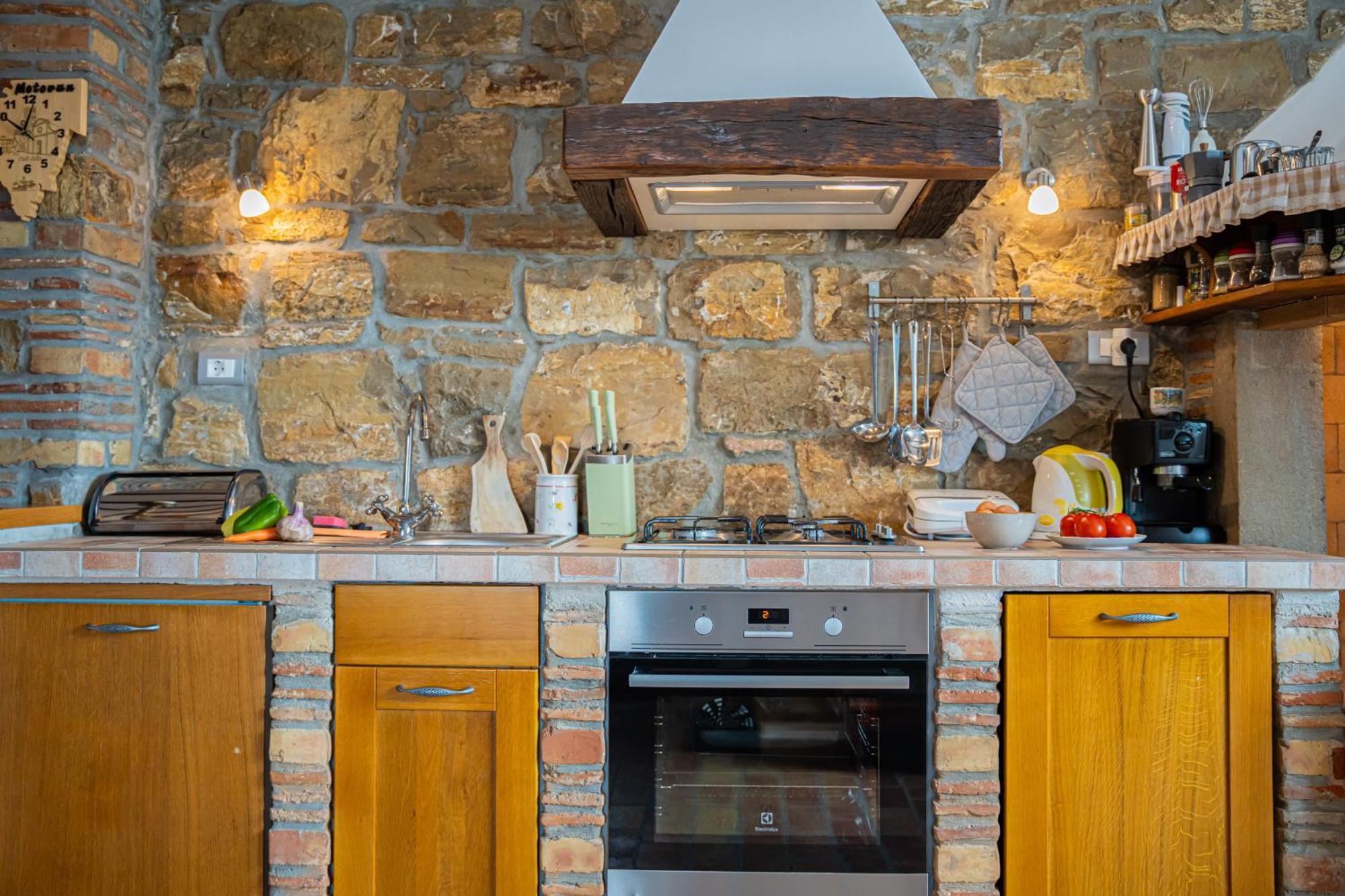 Holiday Home Belveder Motovun With Heated Pool Livade Ngoại thất bức ảnh