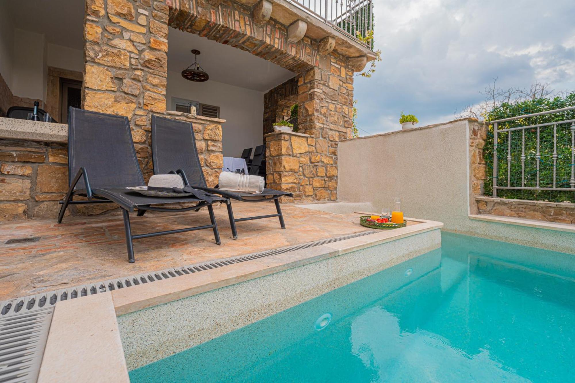 Holiday Home Belveder Motovun With Heated Pool Livade Ngoại thất bức ảnh